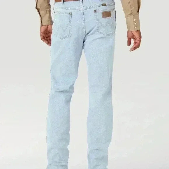 Wrangler Cowboy Cut Slim Fit Active Flex Jeans | Men's Jeans | Men's Light Wash - Picture 2 of 10